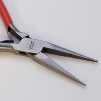 Extra Duty Pliers, Extra Long Chain Nose, Serrated, 5-1/2 Inches||PLR-302.02